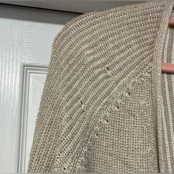 American Eagle Open Front Sweater Cardigan - Picture 11 of 12